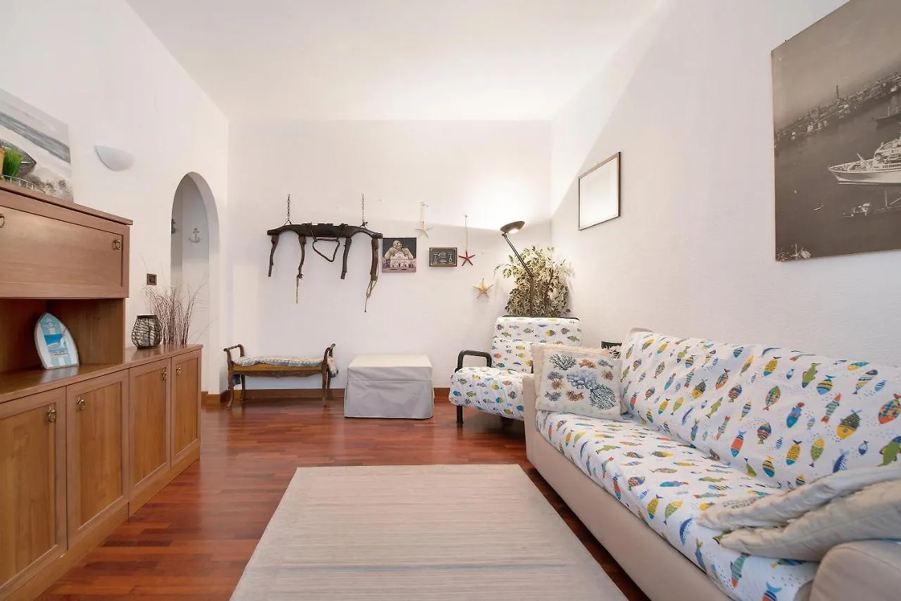 Casa Rizzo - Ac And Free Parking Apartment Rapallo 0*,  Italy